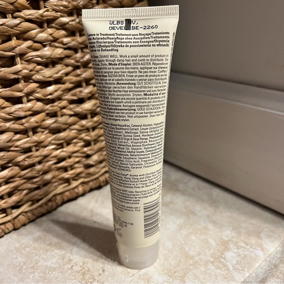 Bundle: Clean Beauty Hair Care - Obliophica, Aveda, Oribe, Drybar, Fekkai - Picture 13 of 13